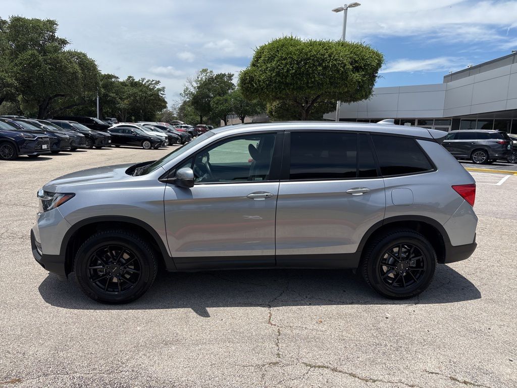 Thumbnail: 2023 Honda Passport - 2