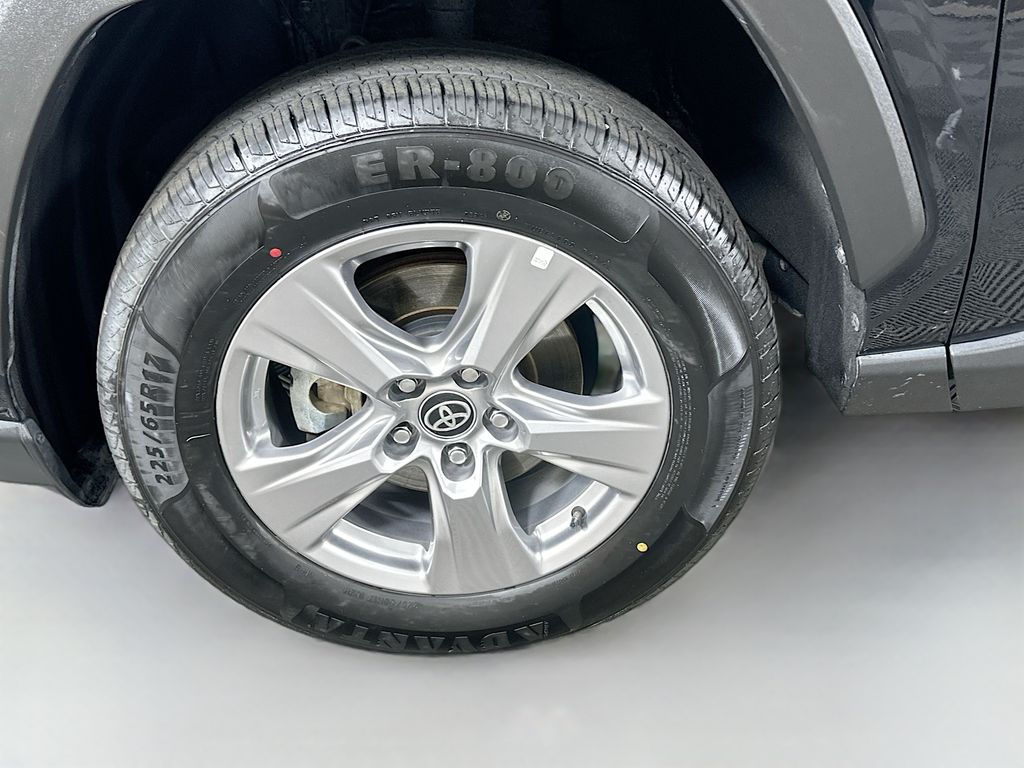 Thumbnail: 2024 Toyota RAV4 - 31