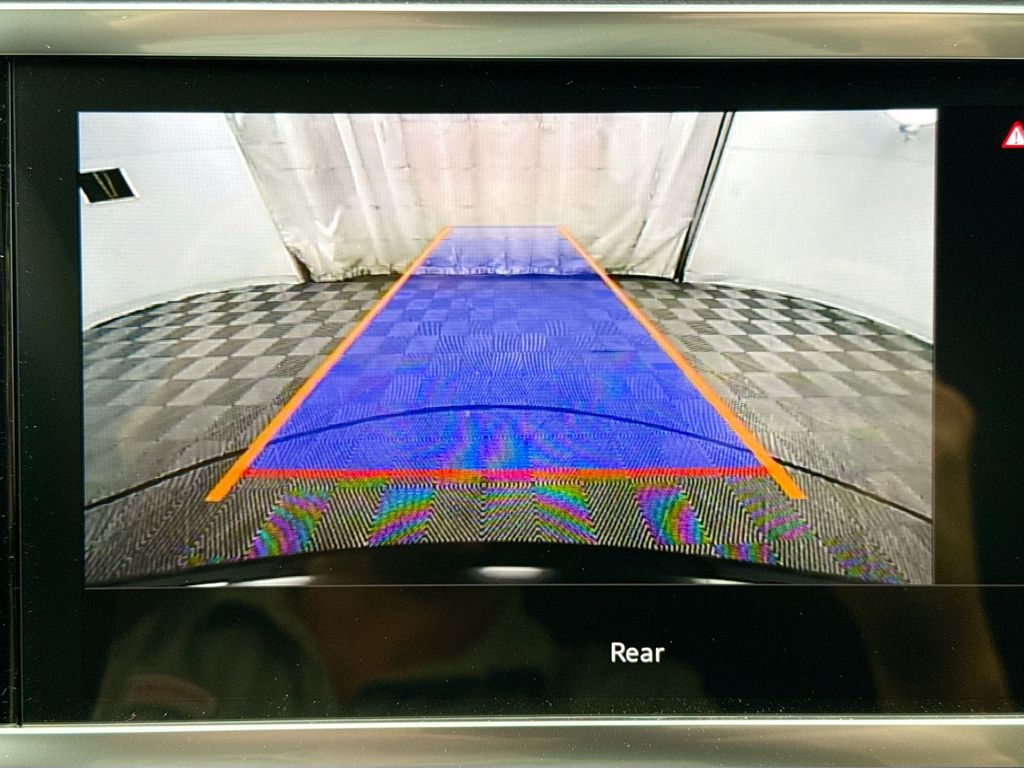 Thumbnail: 2025 Audi Q3 - 14