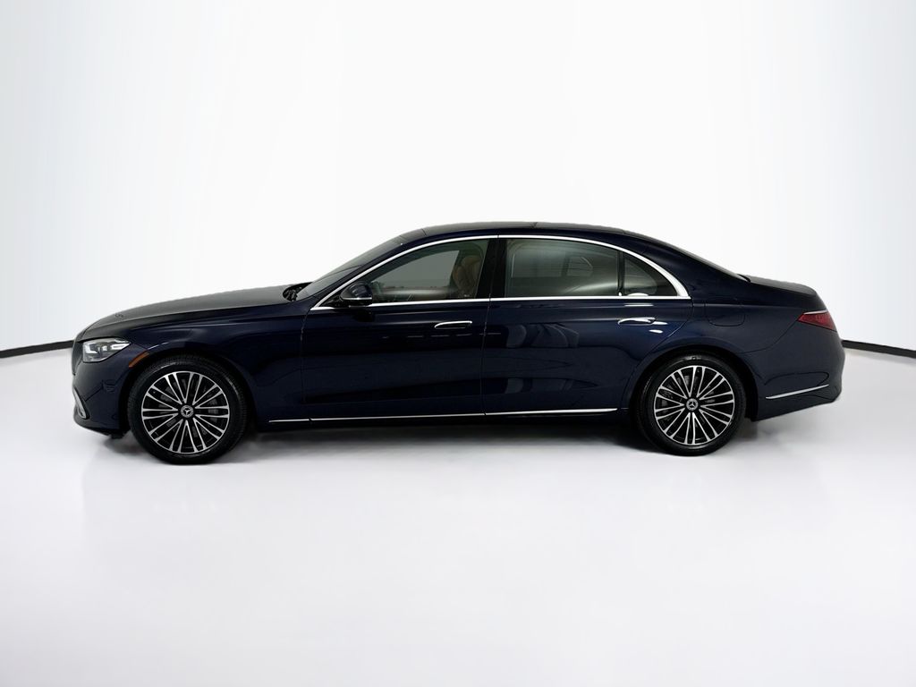 Thumbnail: 2023 Mercedes-Benz S-Class - 8