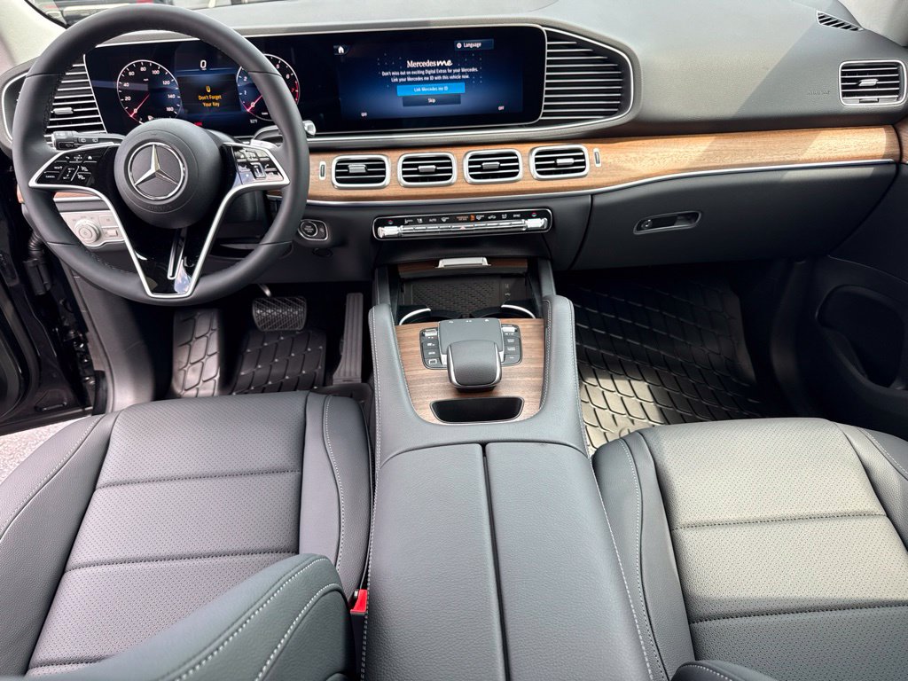Thumbnail: 2026 Mercedes-Benz GLE - 18