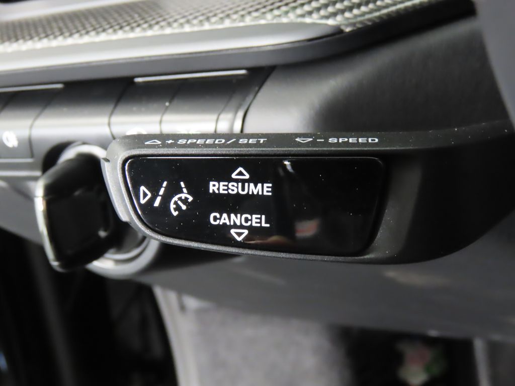 Thumbnail: 2024 Porsche 911 - 26