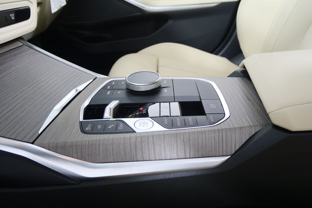 Thumbnail: 2026 BMW 3 Series - 22