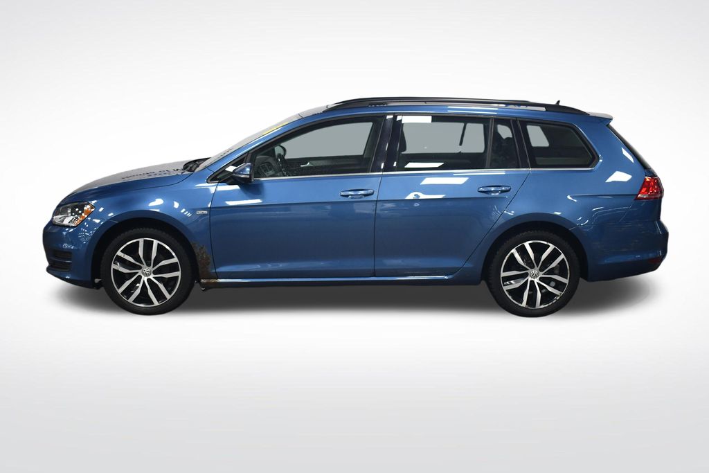 Thumbnail: 2016 Volkswagen e-Golf - 2