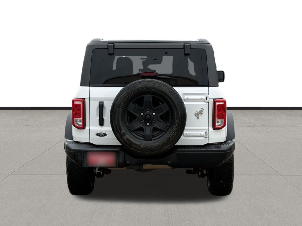 2024 Ford Bronco Black Diamond - 5