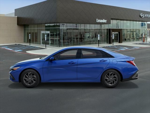 2025 Hyundai Elantra Blue 3