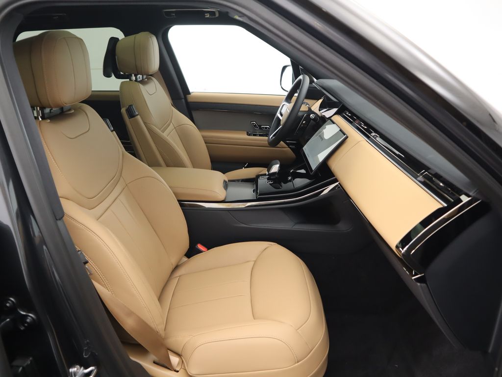 Thumbnail: 2025 Land Rover Range Rover Sport - 21