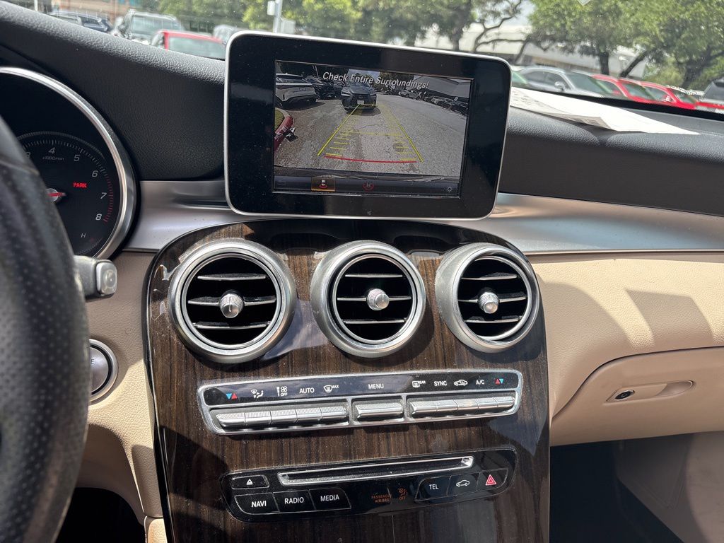 Thumbnail: 2019 Mercedes-Benz GLC - 16