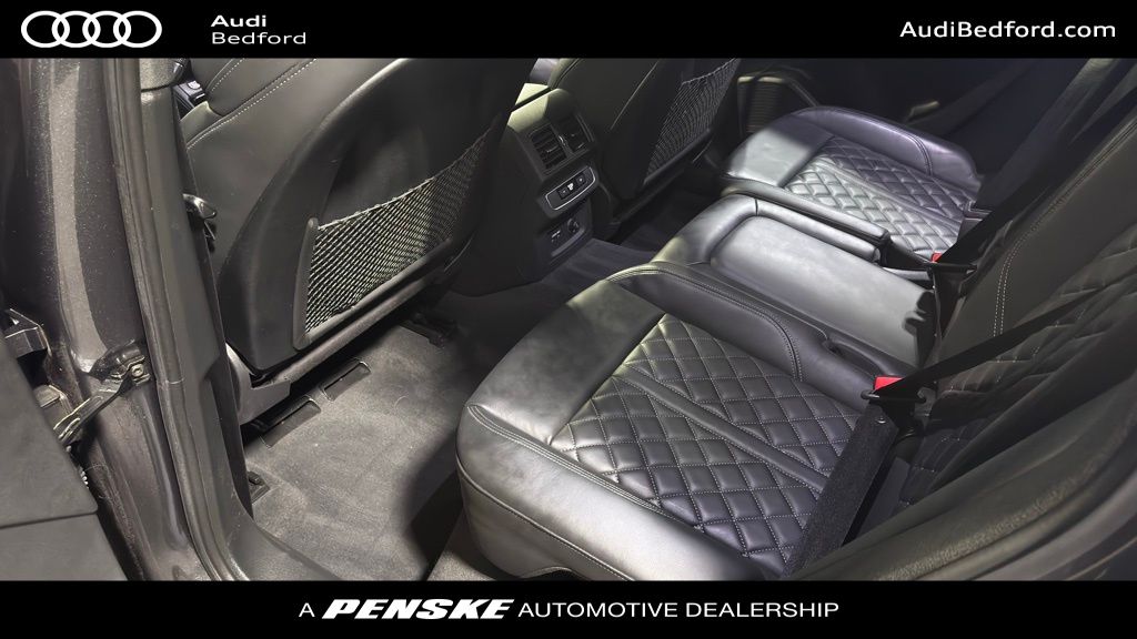 Thumbnail: 2023 Audi SQ5 - 20