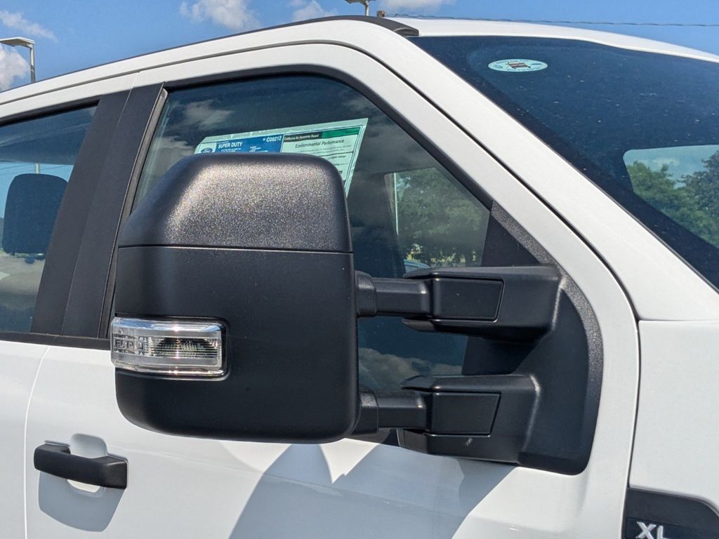 2025 Ford F-250 Super Duty XL