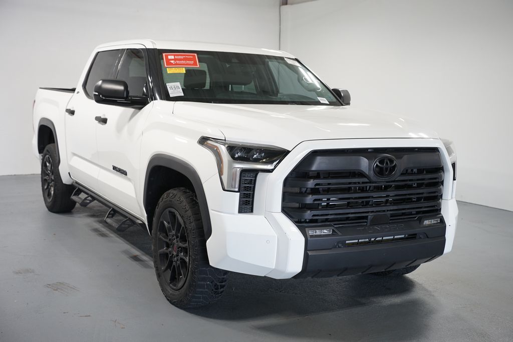 Thumbnail: 2022 Toyota Tundra - 3