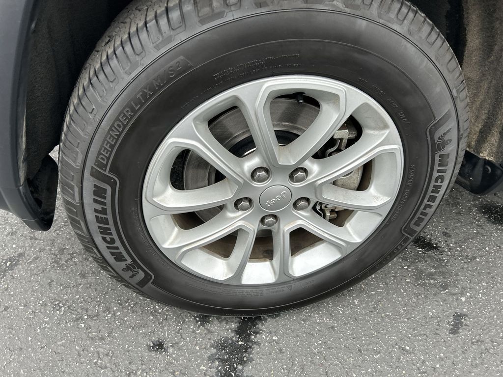 Thumbnail: 2021 Jeep Grand Cherokee - 10