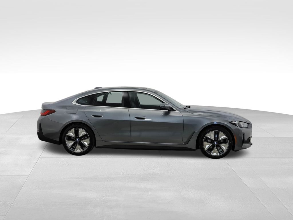 Thumbnail: 2025 BMW i4 - 6