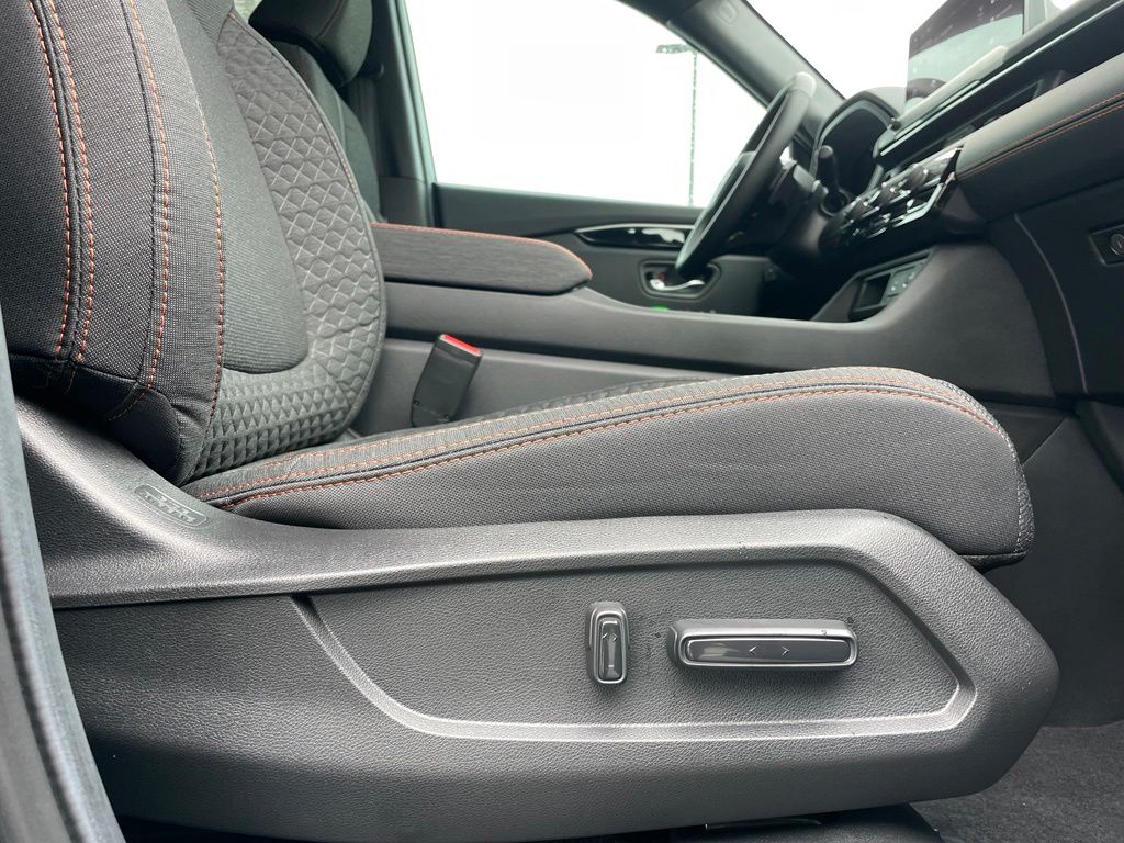 Thumbnail: 2026 Honda Pilot - 30