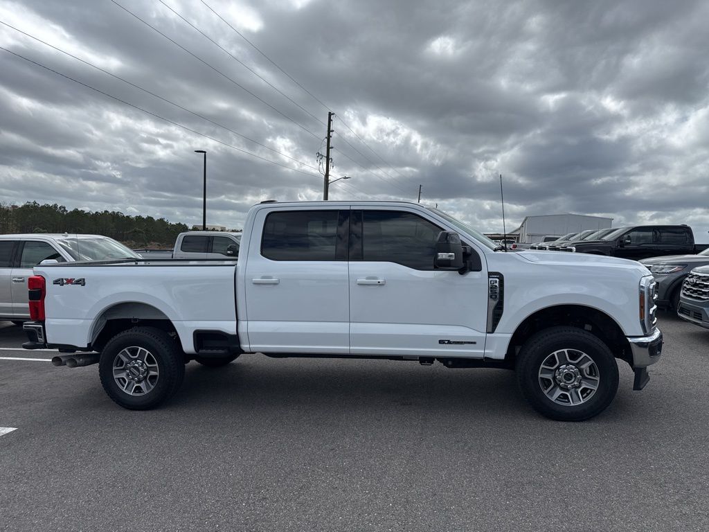 2024 Ford F-250 Super Duty Lariat Crew Cab 4WD