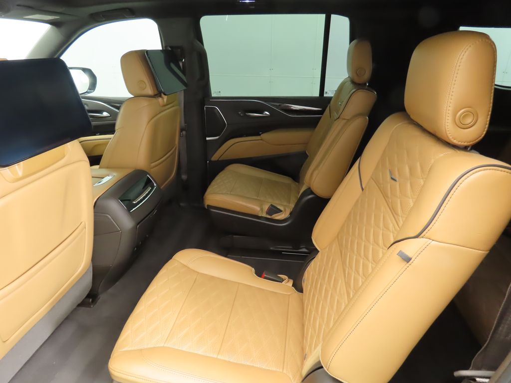 Thumbnail: 2021 Cadillac Escalade - 21