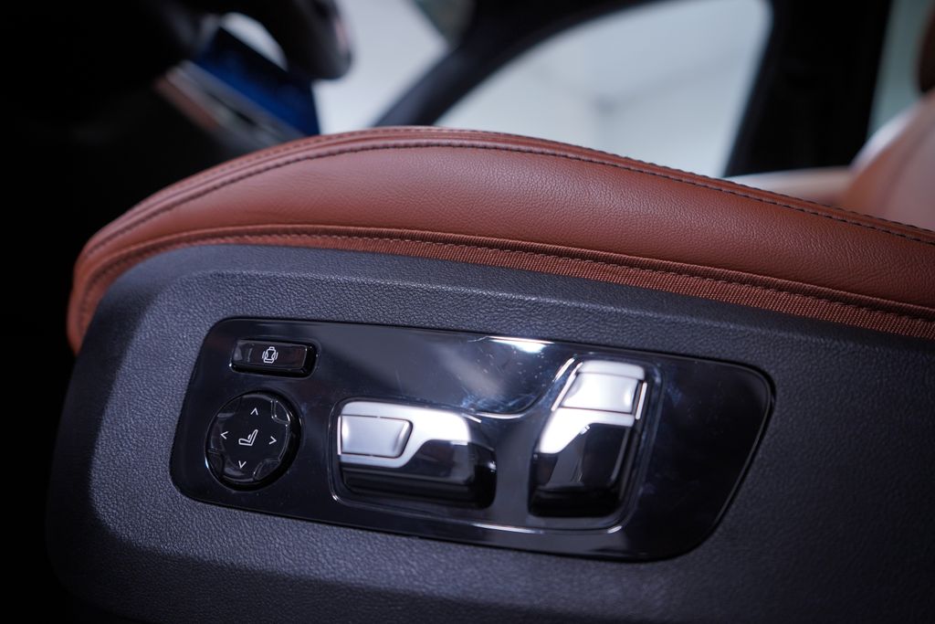 Thumbnail: 2023 BMW X7 - 19