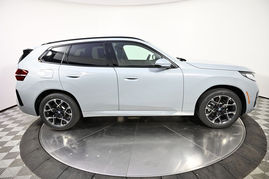 Thumbnail: 2025 BMW X3 - 6