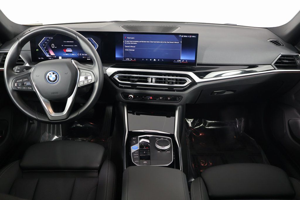 Thumbnail: 2024 BMW i4 - 8