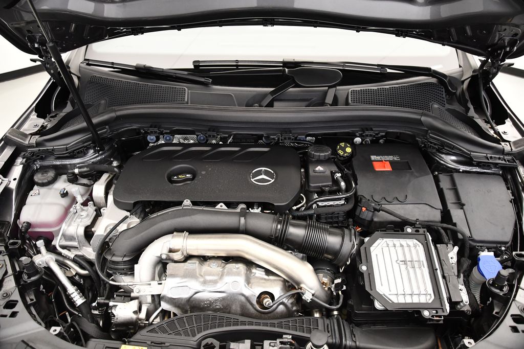 Thumbnail: 2025 Mercedes-Benz GLA - 11