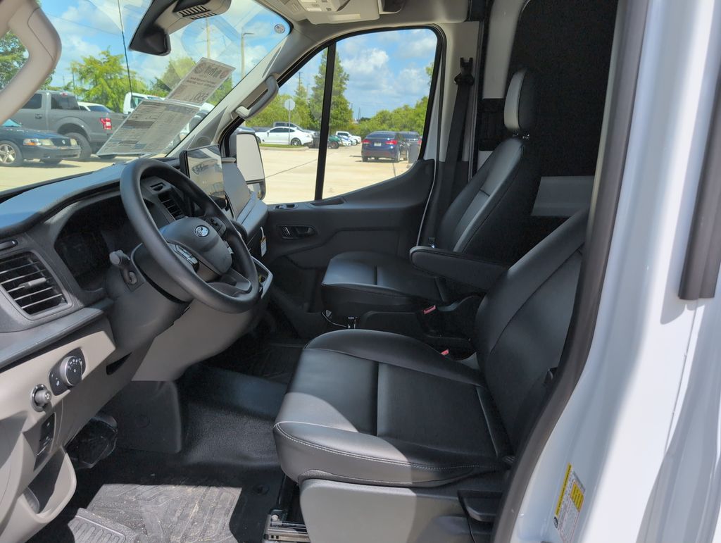 New 2026 White Ford Base image 4