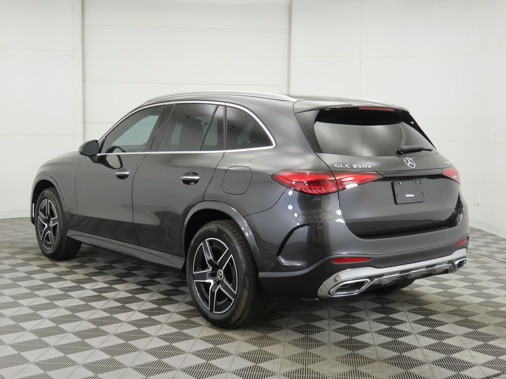 2025 Mercedes-Benz GLC 350 7