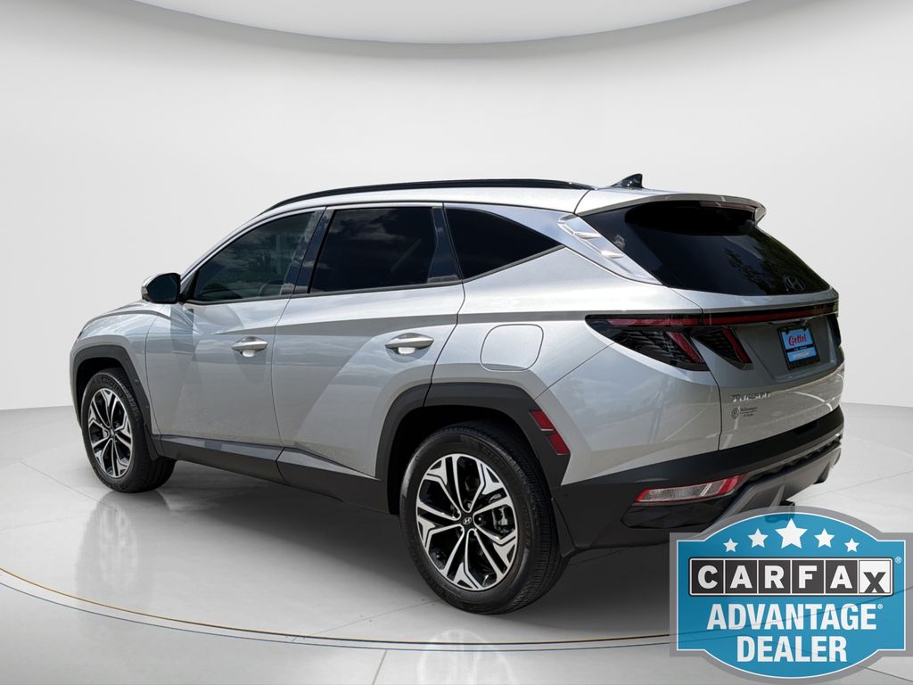 Used 2022 Silver Hyundai Limited image 7