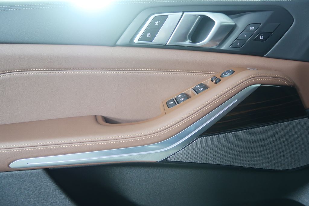 Thumbnail: 2026 BMW X5 - 8