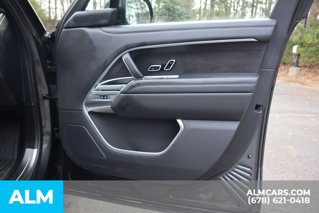 Used 2025 Gray Land Rover SE image 33