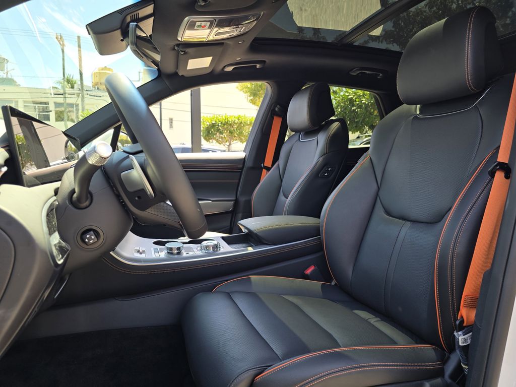 2026 GENESIS GV70 Sport Advanced - Photo 15