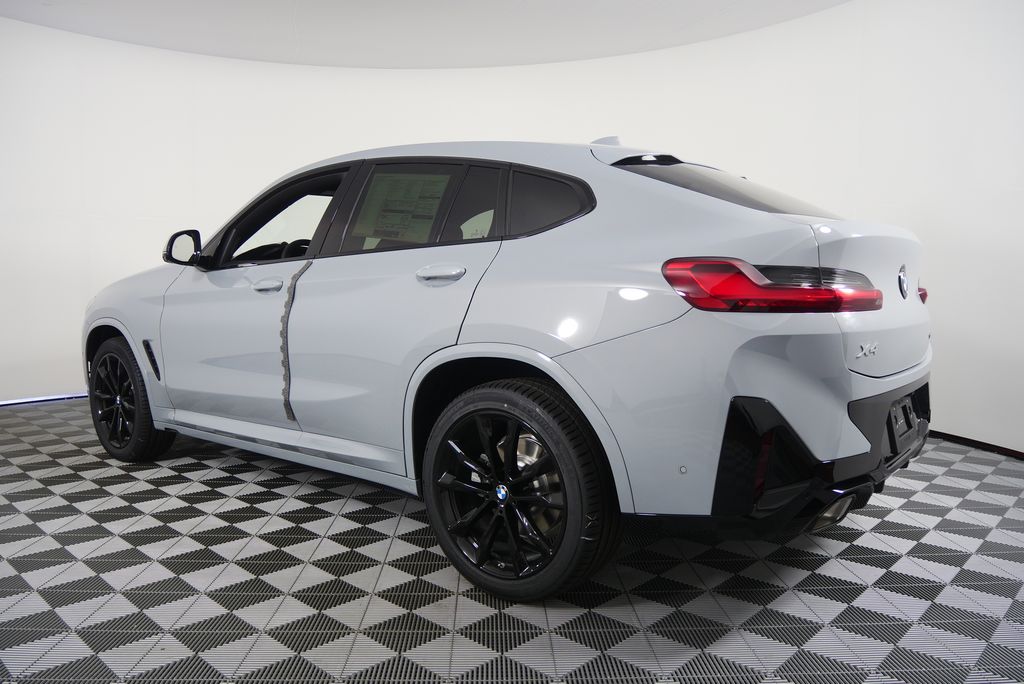 Thumbnail: 2025 BMW X4 - 5