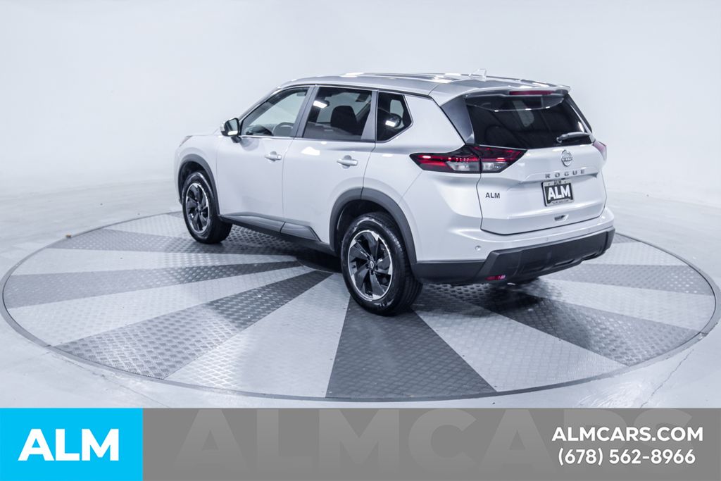 Used 2025 Silver Nissan SV image 7