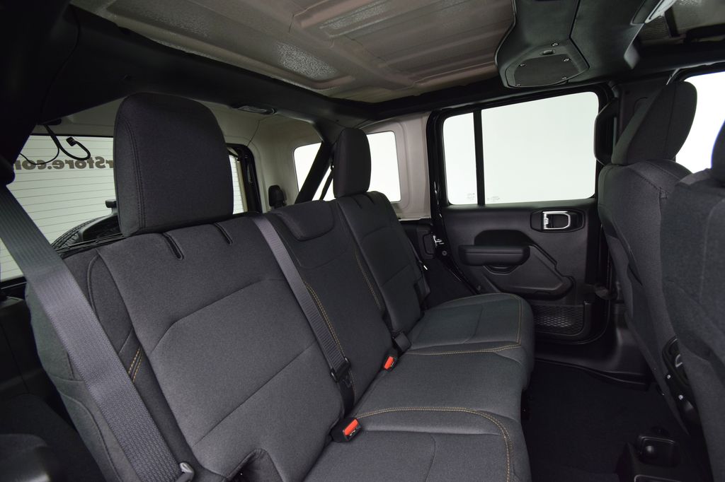 new 2026 Jeep Wrangler car, priced at $39,386