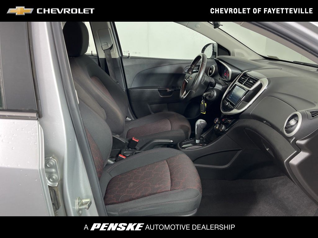 Silver Ice Metallic 2017 Chevrolet Sonic LT Hatchback FWD Hatchback Front-Wheel Drive 6-Speed Automatic