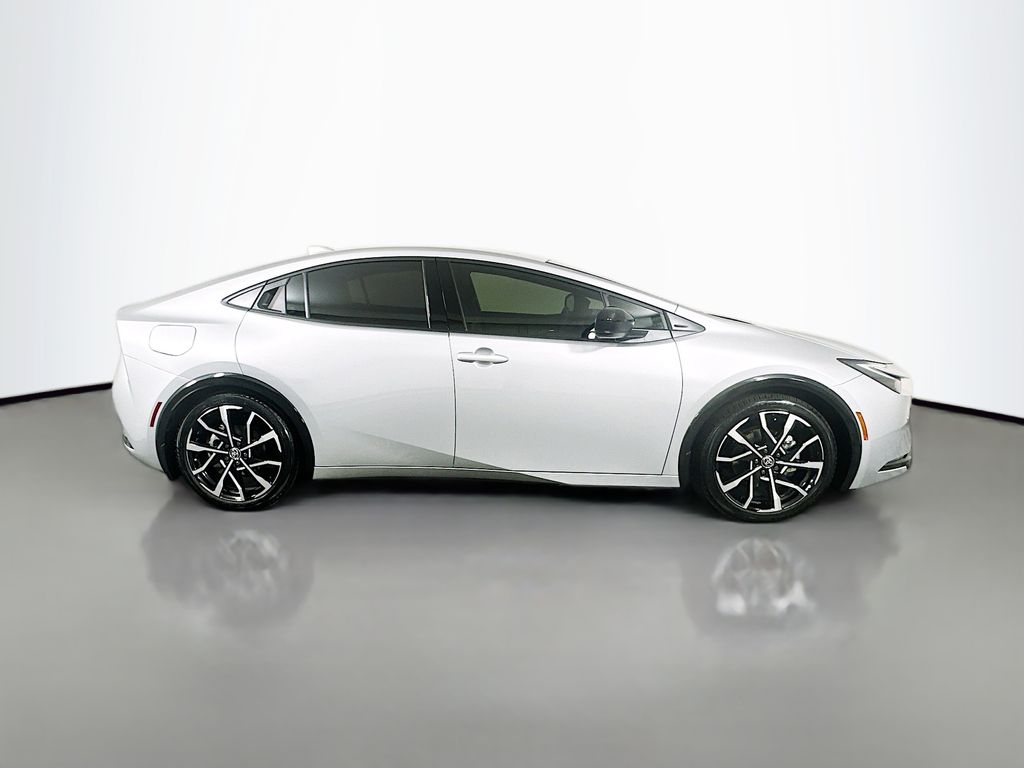 Thumbnail: 2025 Toyota Prius - 4