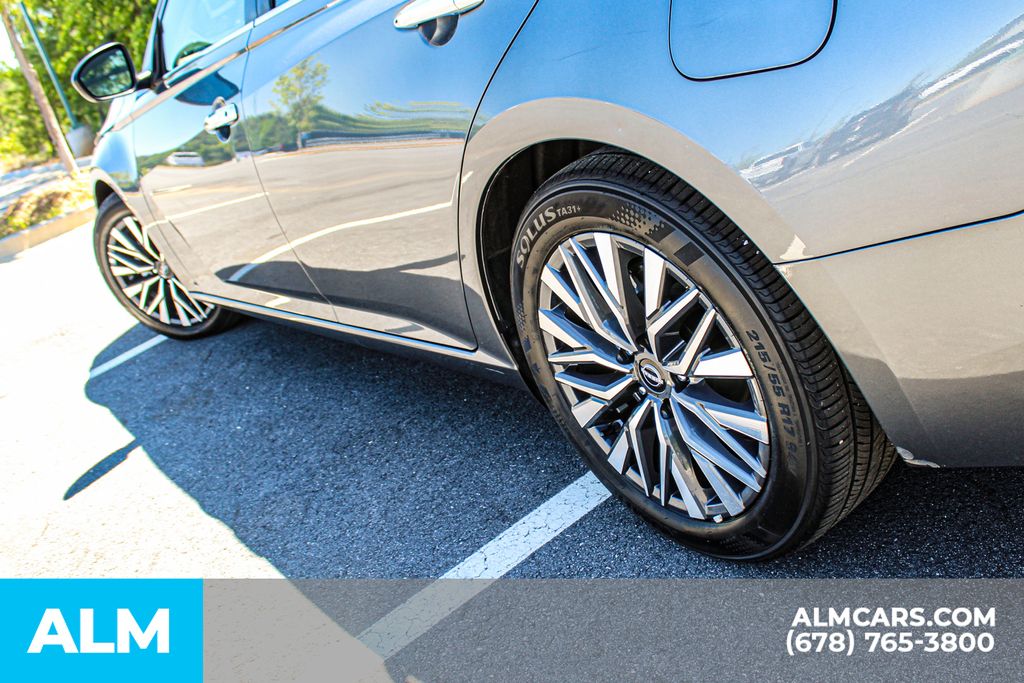 Used 2025 Gray Nissan 2.5 SV image 13