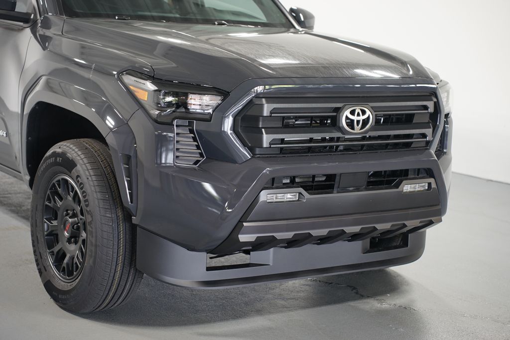 Thumbnail: 2025 Toyota Tacoma - 4