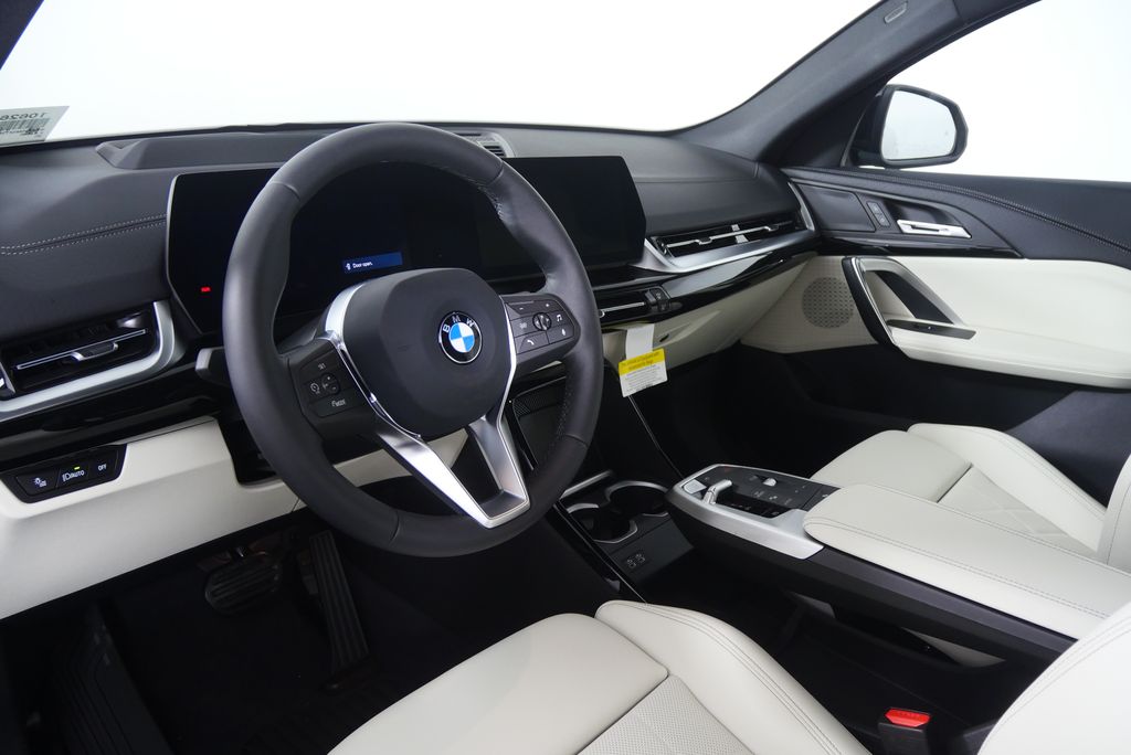 Thumbnail: 2026 BMW X2 - 12