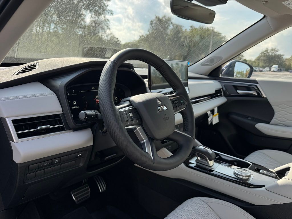 New 2026 Mitsubishi Outlander SUV