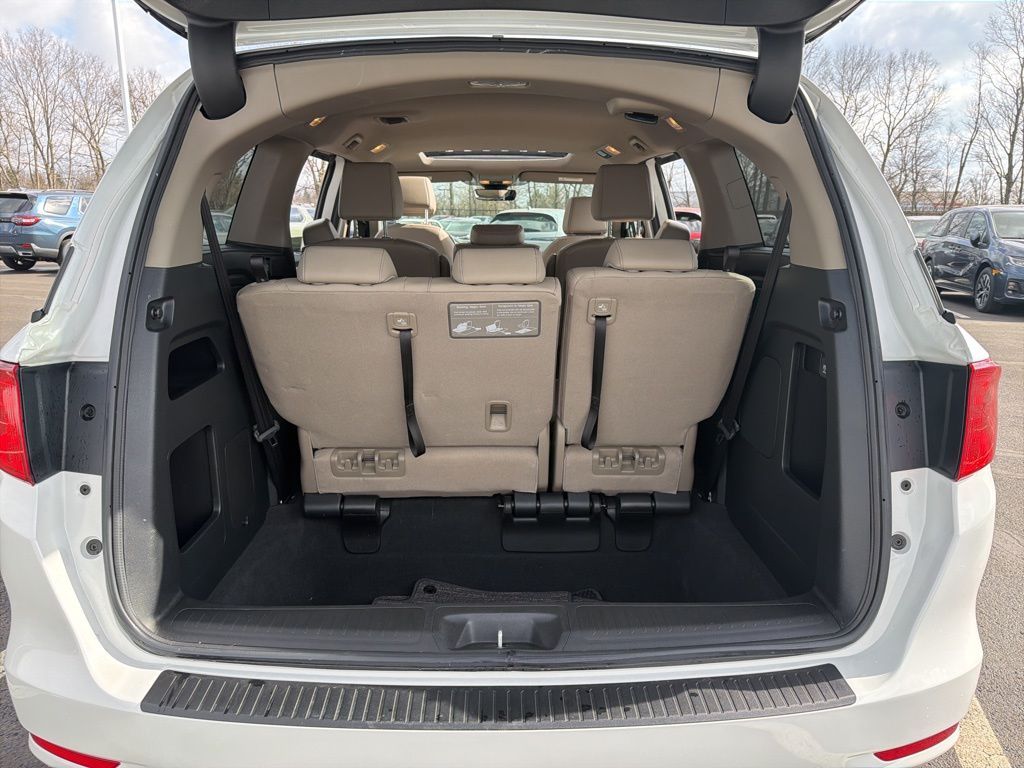 Thumbnail: 2023 Honda Odyssey - 22