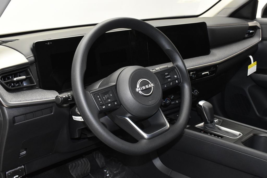 Thumbnail: 2026 Nissan Kicks - 15