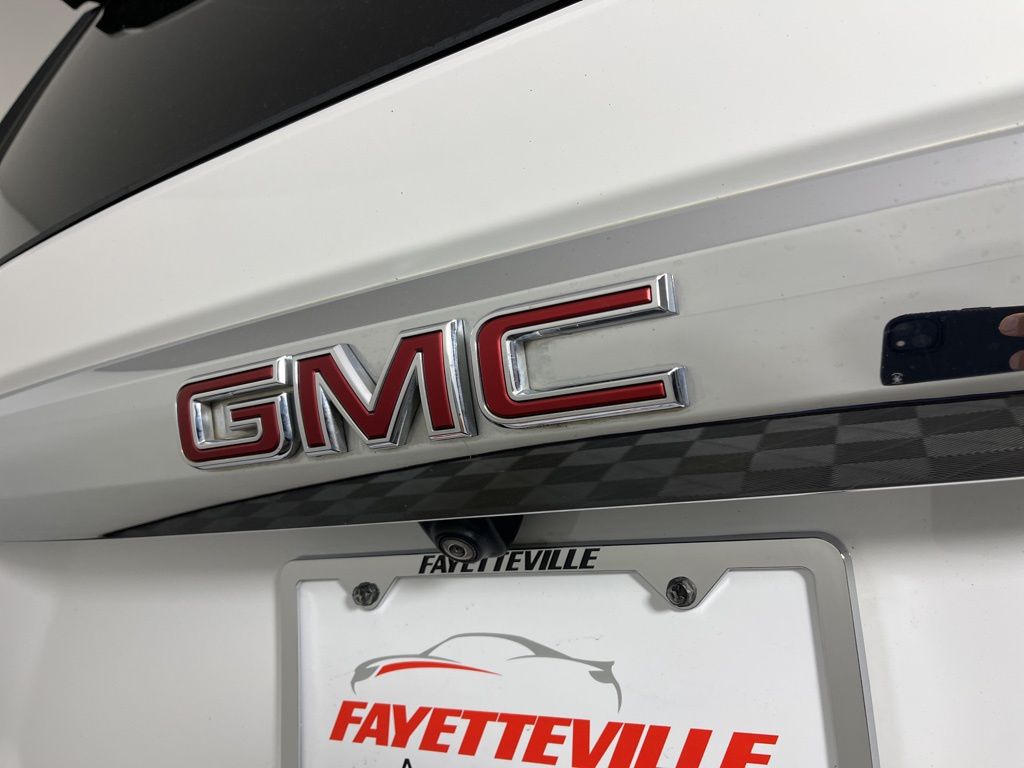 2021 GMC Yukon SLT 16