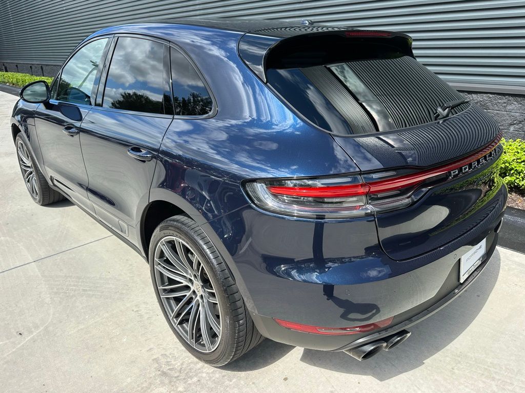 Thumbnail: 2021 Porsche Macan - 3