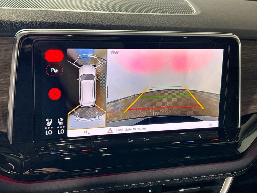 2024 Volkswagen Atlas 2.0T SEL Premium R-Line