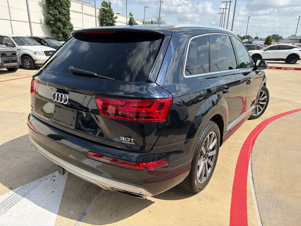 2017 Audi Q7 3.0T Prestige Blue at Autostrade