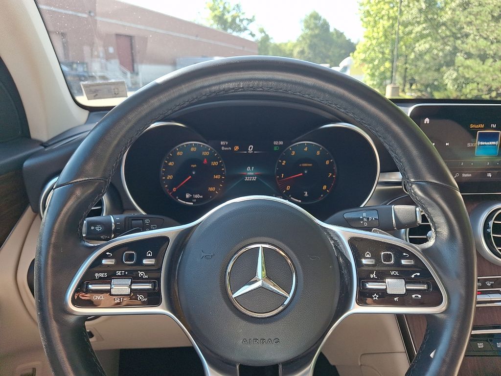 Thumbnail: 2022 Mercedes-Benz GLC - 19