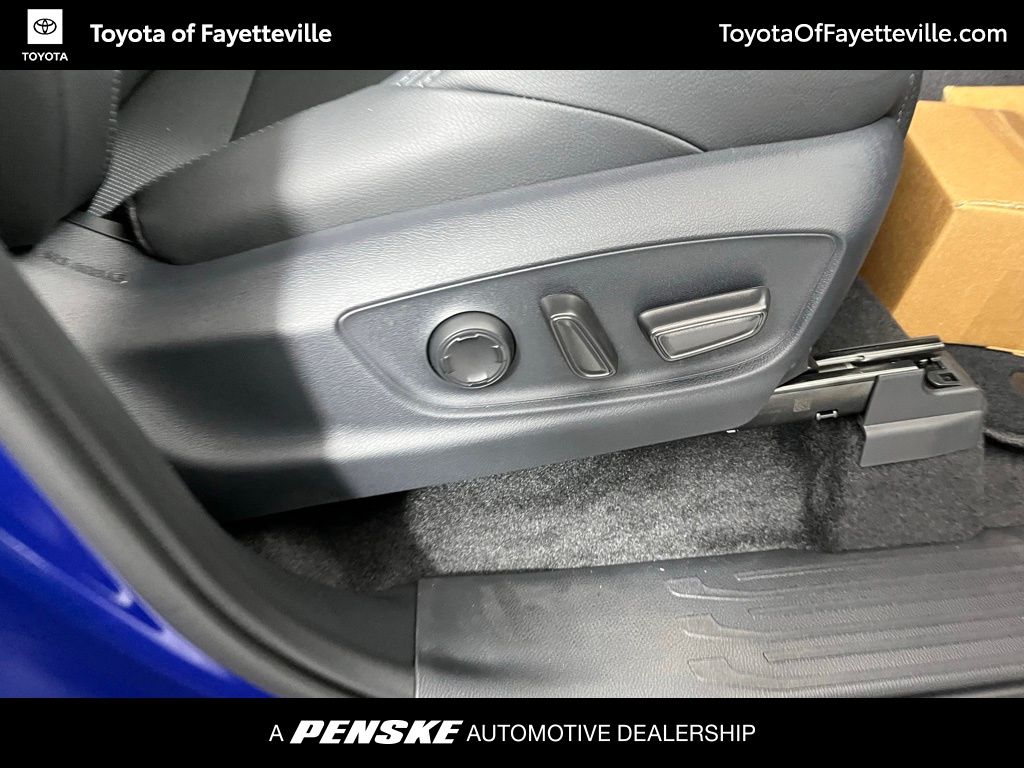 Thumbnail: 2025 Toyota Tacoma - 10