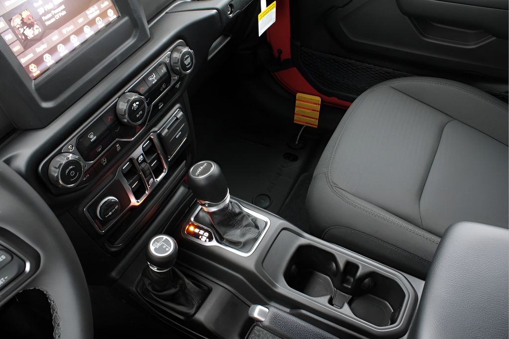 Used Car 2023 Jeep Gladiator  Willys For Sale Under $35,000 In Austin, Texas