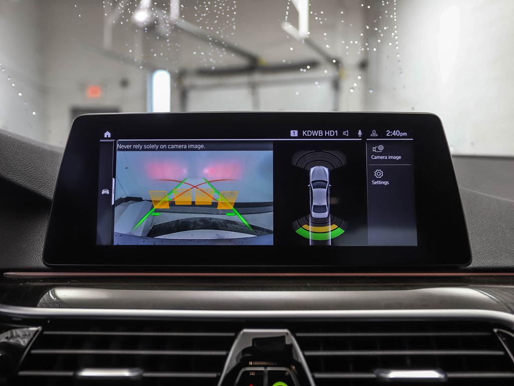 2020 BMW 5 Series 530i xDrive 17