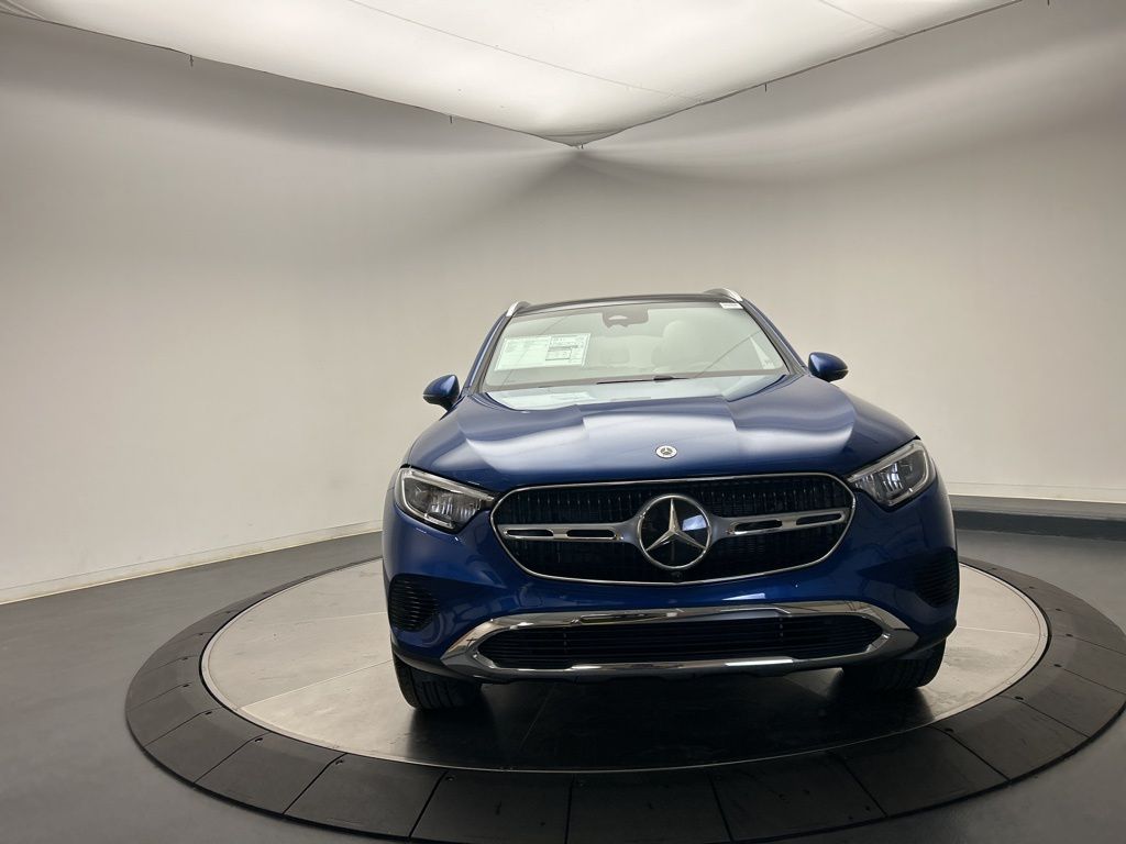 Thumbnail: 2026 Mercedes-Benz GLC - 2